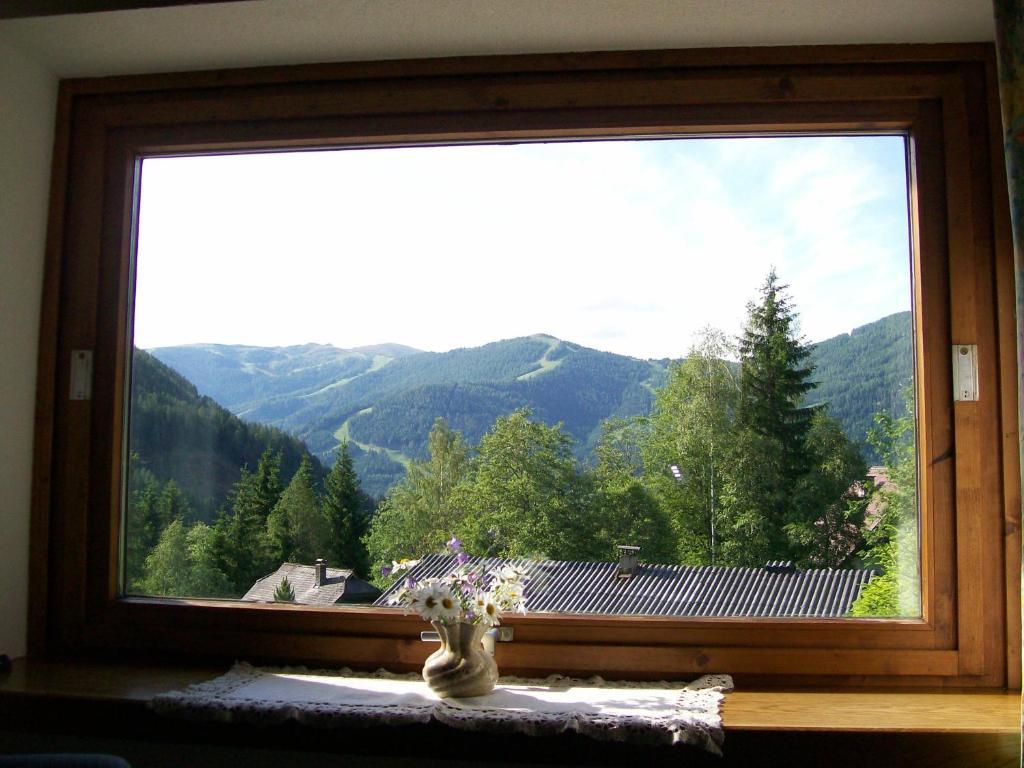 Appartement Latschen - Ferienhaus Bad Kleinkirchheim Eksteriør bilde